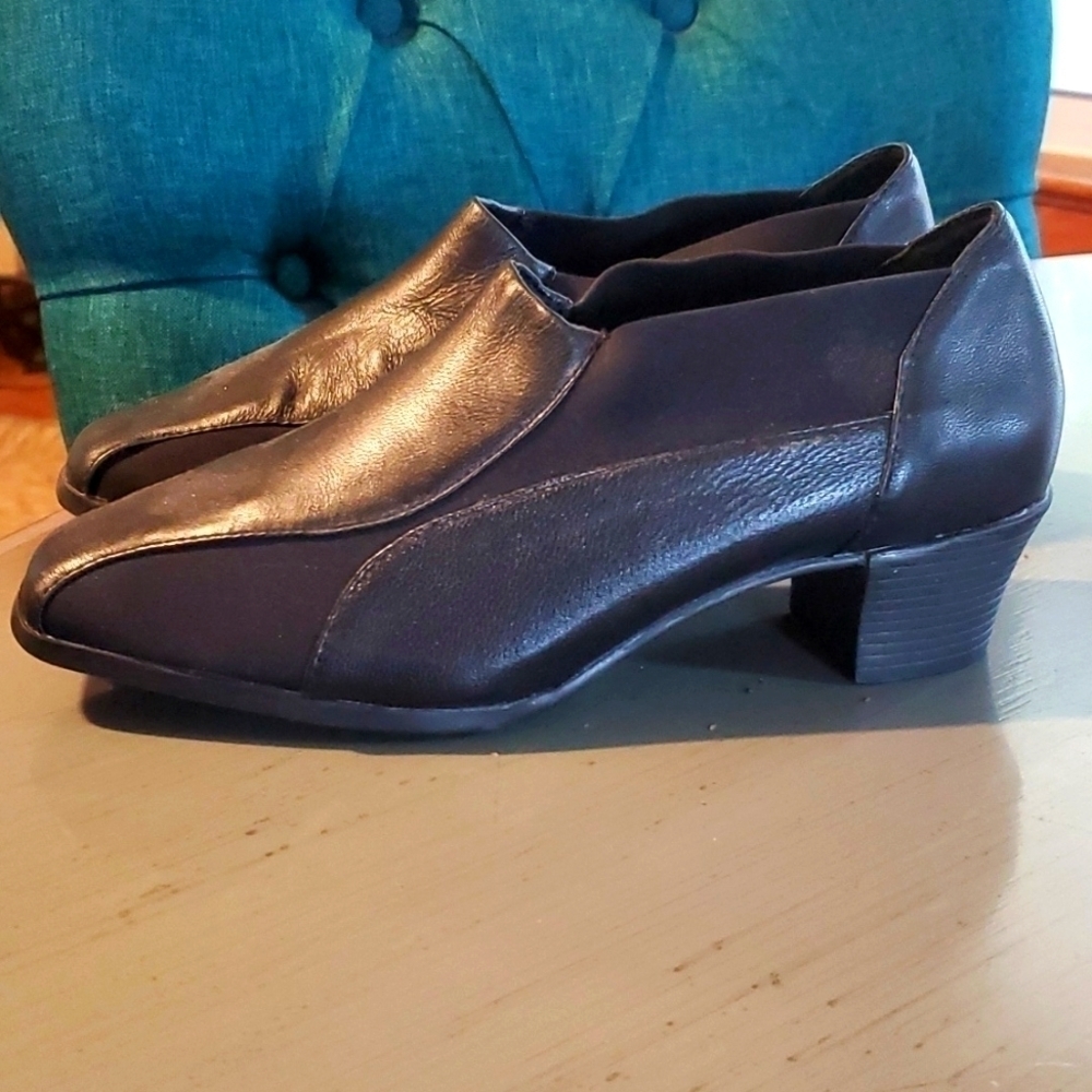 Beacon| Womens Black Leather Slip On Loafer Comfort Shoes Careerwear Sz.6